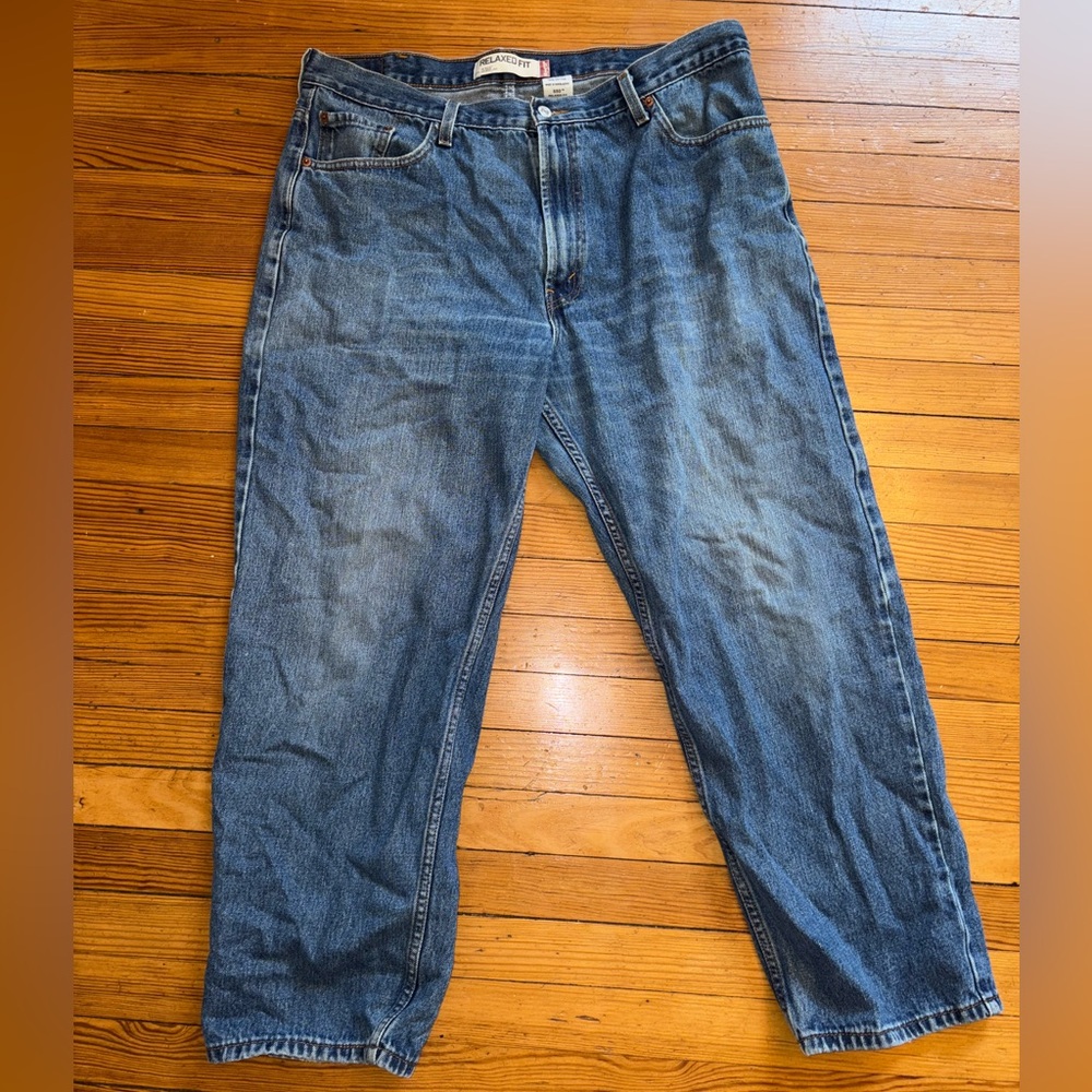 Vintage Levis Oversized Low Waisted Jeans - Picture 3 of 5